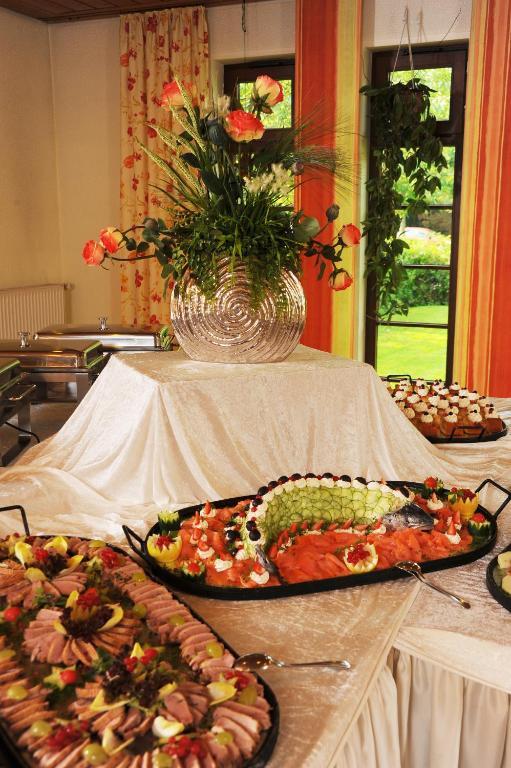 Hotel Restaurant Sonnenhof Weyerbusch Bagian luar foto