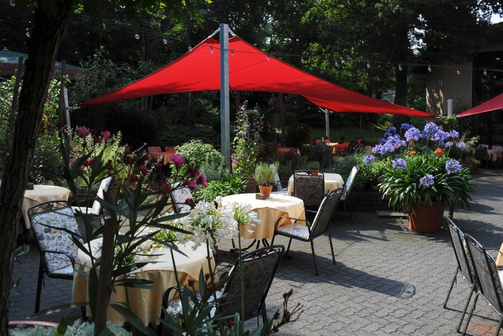 Hotel Restaurant Sonnenhof Weyerbusch Bagian luar foto