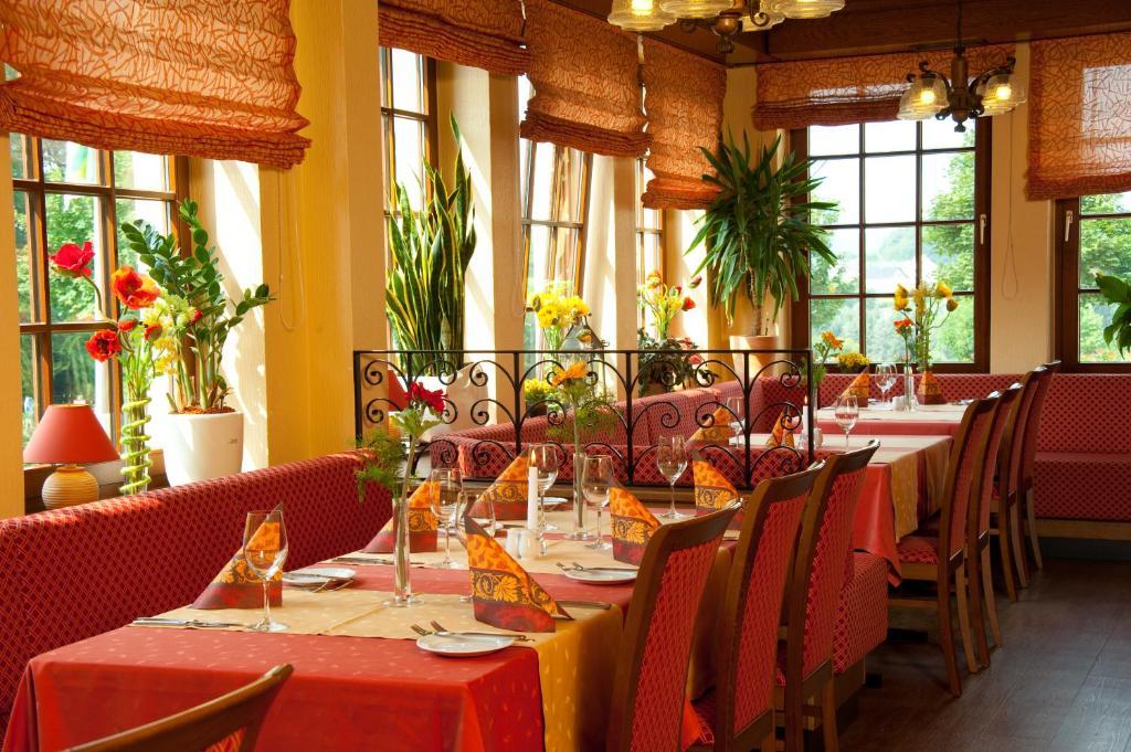Hotel Restaurant Sonnenhof Weyerbusch Bagian luar foto