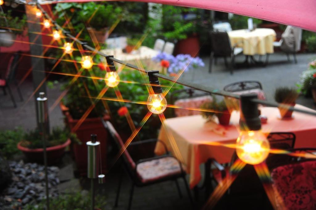 Hotel Restaurant Sonnenhof Weyerbusch Bagian luar foto