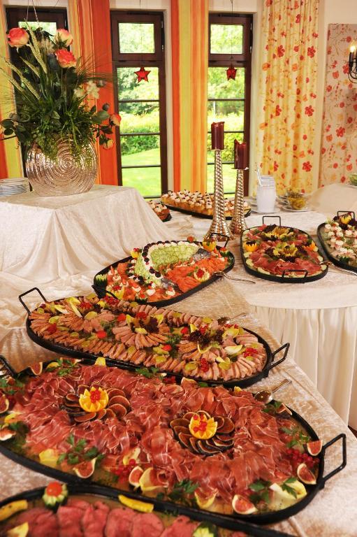 Hotel Restaurant Sonnenhof Weyerbusch Bagian luar foto