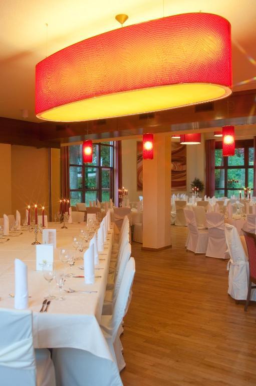 Hotel Restaurant Sonnenhof Weyerbusch Bagian luar foto